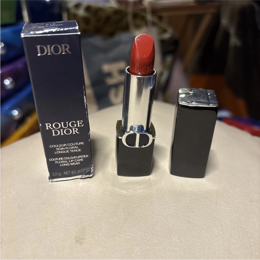 Dior Rouge Dior Lipstick in 818 Beloved Satin - Classic Red New